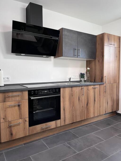 Modern Und Rustikal Mit Kamin Ferienwohnung Kohlert Bad Berleburg Zewnętrze zdjęcie